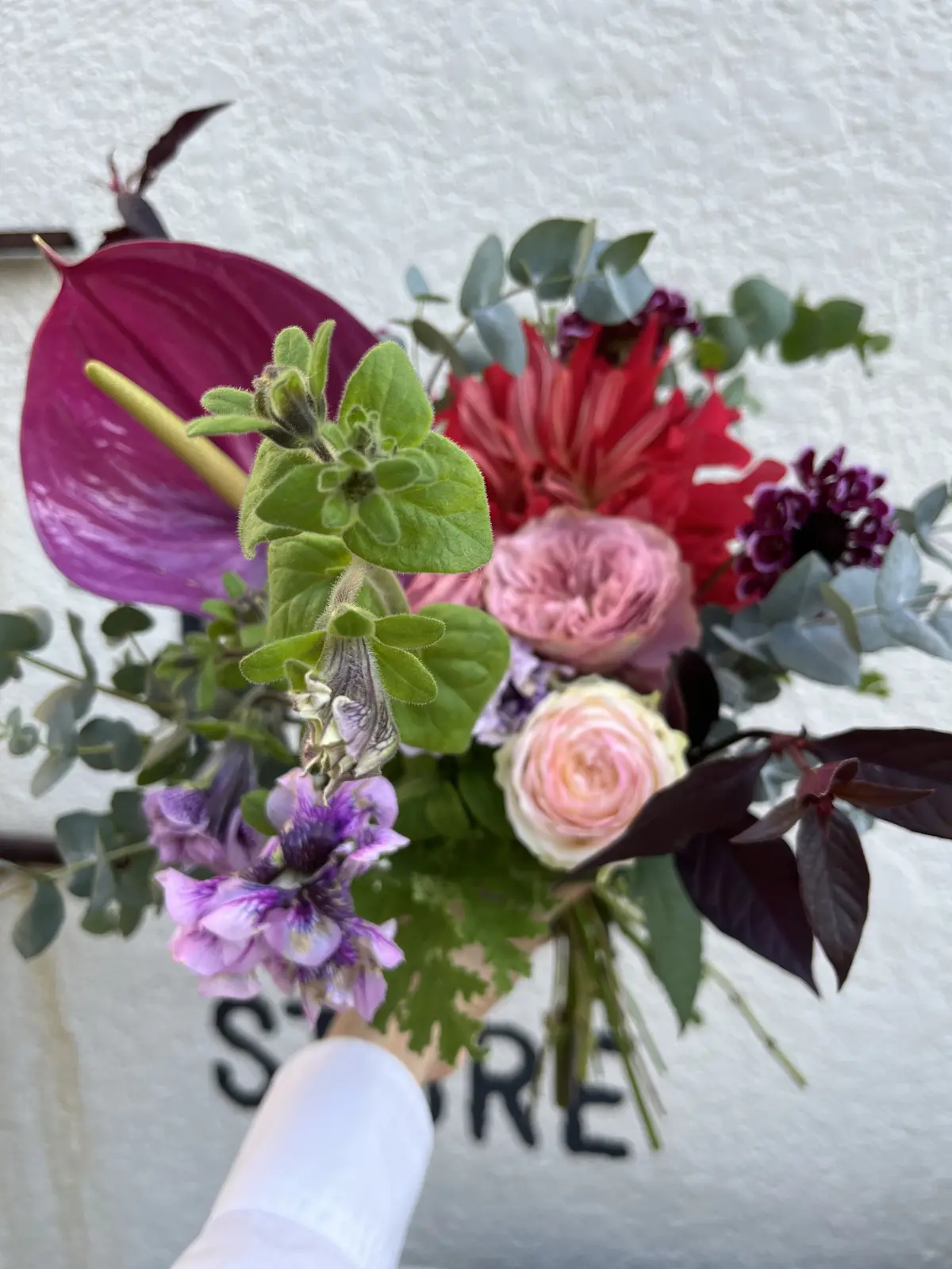 カッコいいブーケを束ねにの画像_7