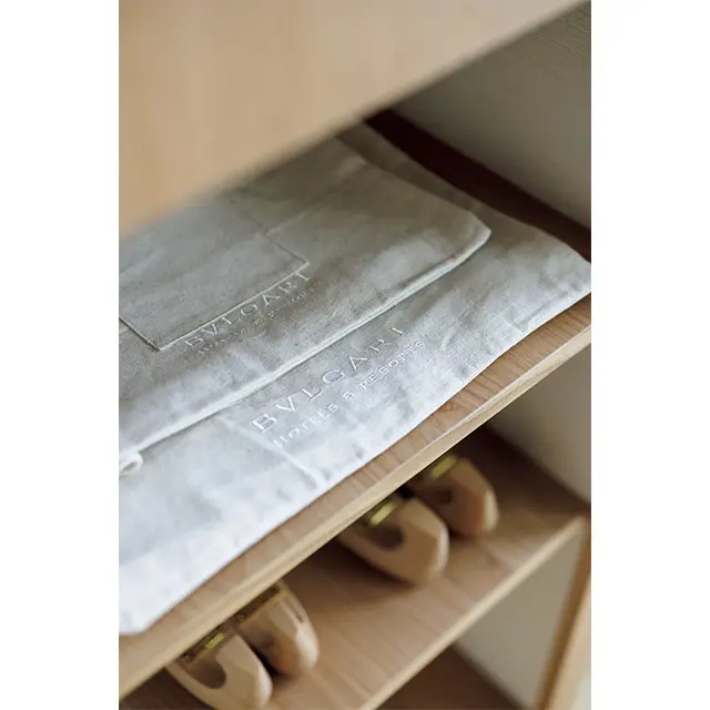 シューバッグやシューキーパー、 ランドリーバッグなどの備品も上 質で洗練されたものばかり。