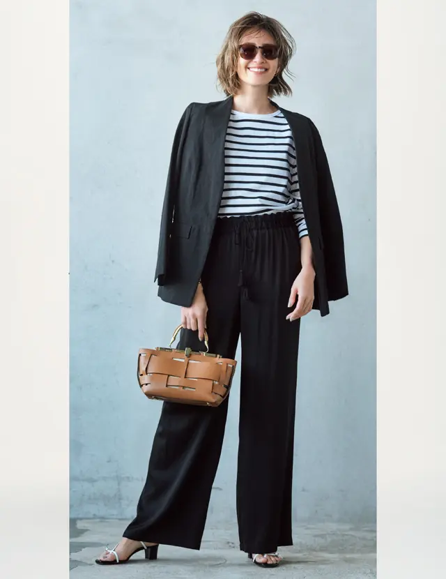 デパリエの黒サテンパンツのRINA