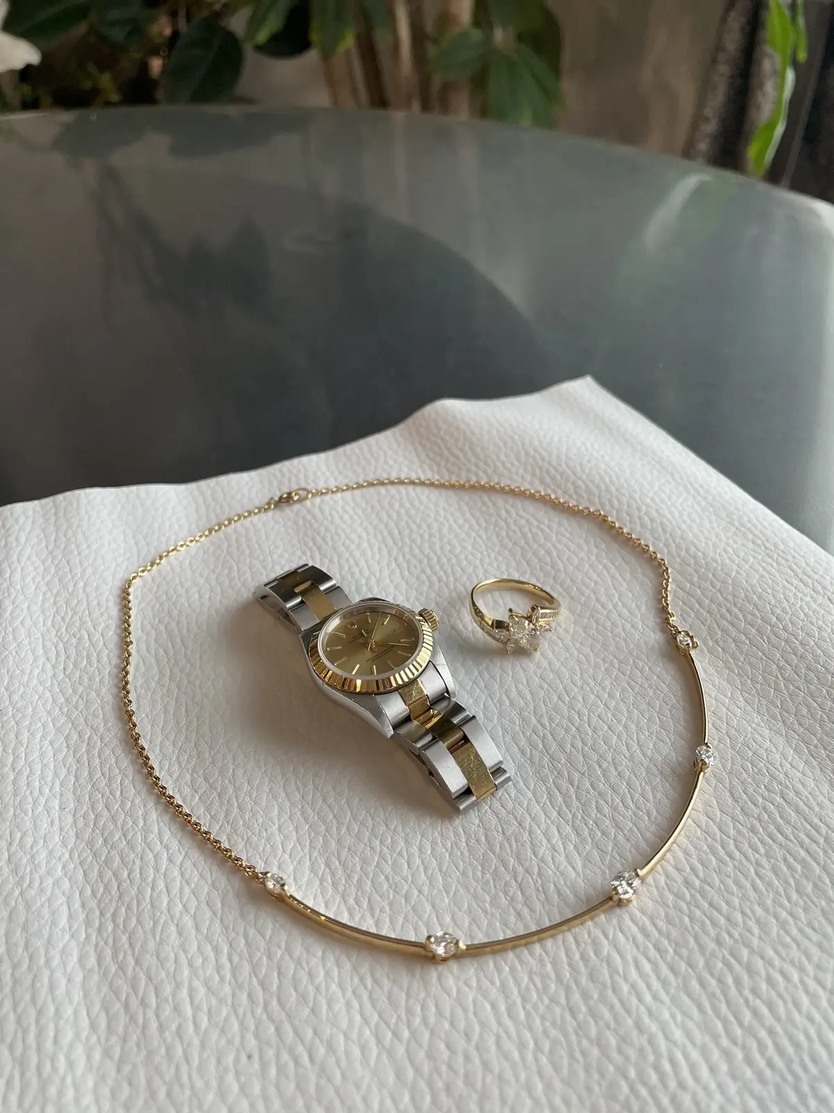 腕時計　ネックレス　指輪