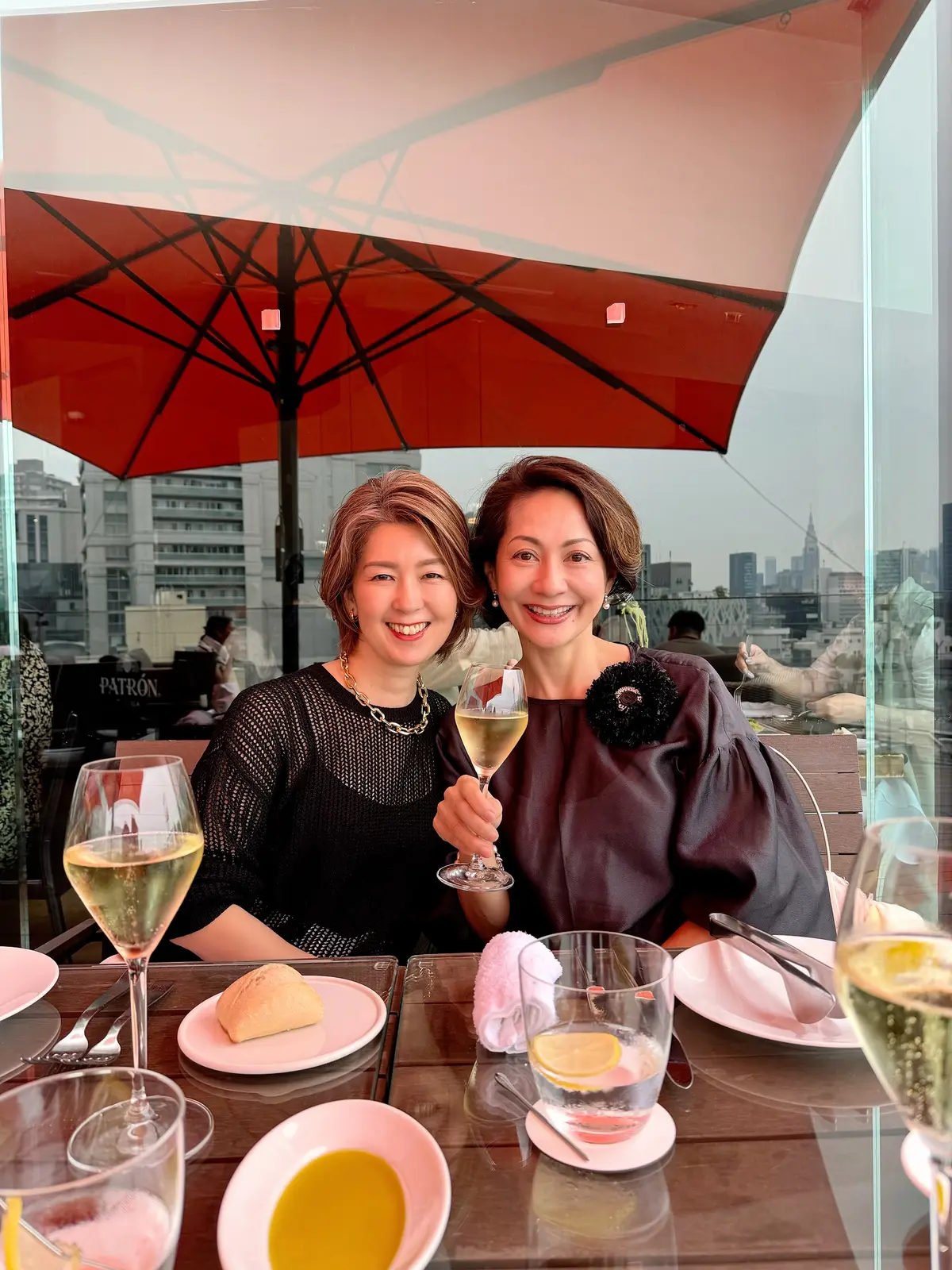 素敵なテラスがあるレストランで女子会ランの画像_12