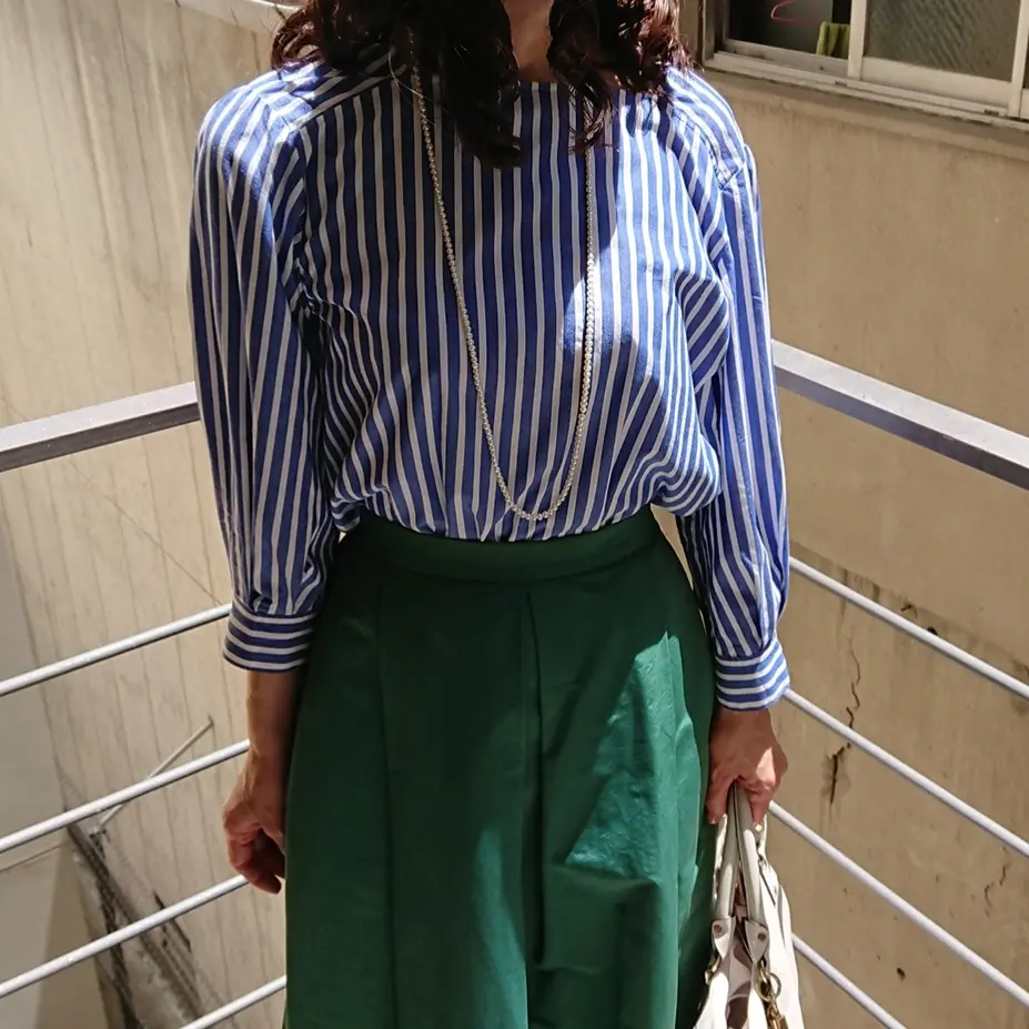 ストライプブラウス