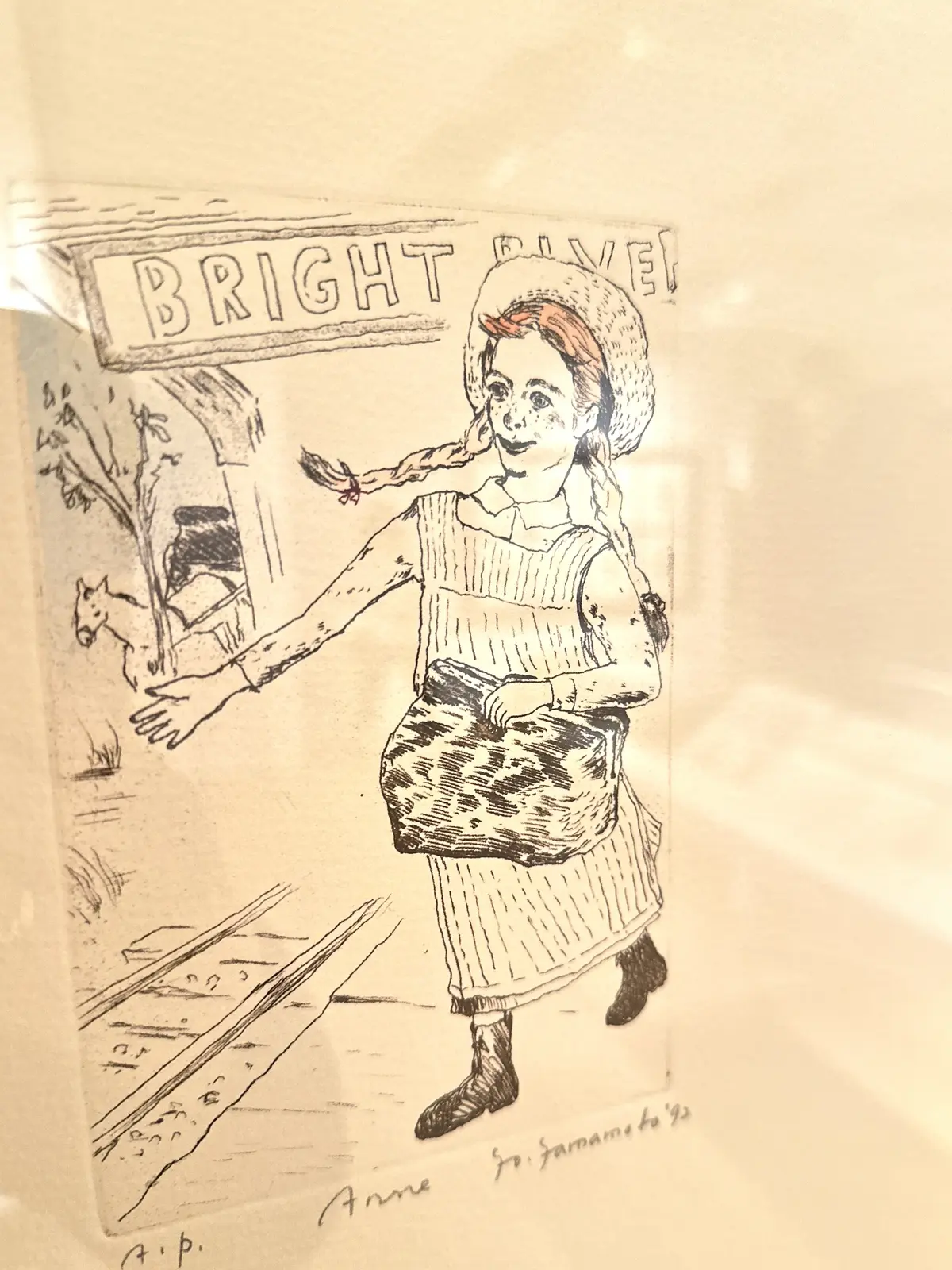 木の温もり感じる村上春樹ライブラリーと山の画像_16