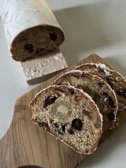 この時期のお楽しみ♡シュトレンの食べ比べの画像_3