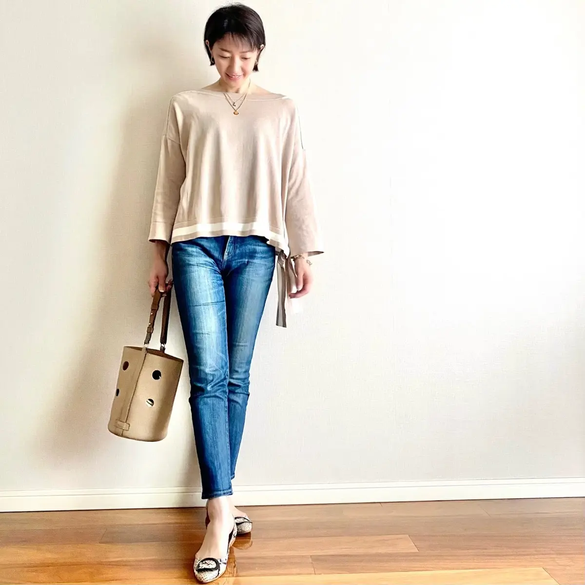 ELEVENTYベージュニットコーデ