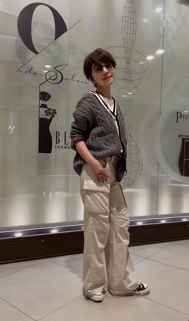 お仕事スタイルは、ZARAとH&Mのミックスコーデ。