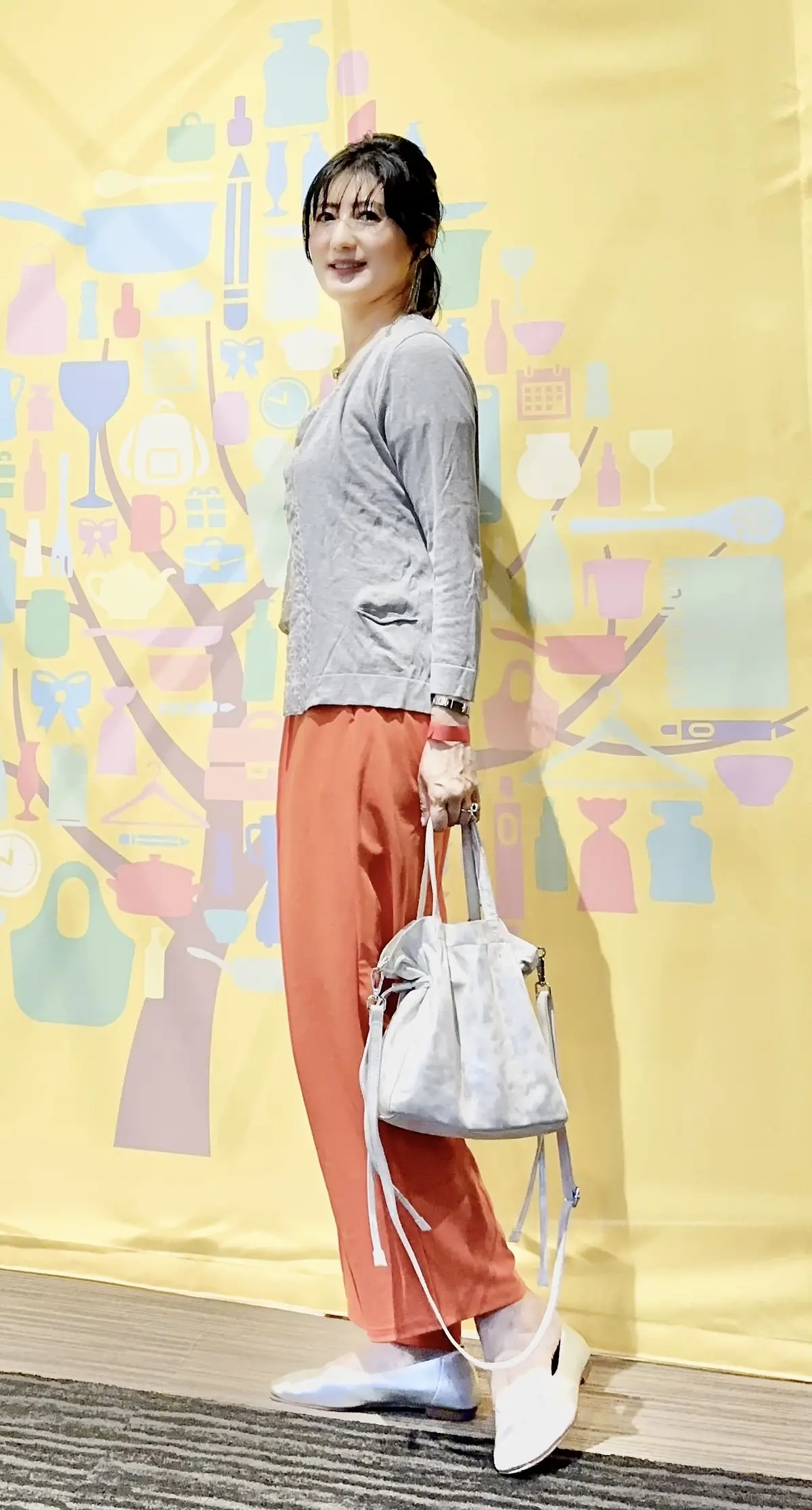 GUオレンジパンツで六本木ヒルズランチの画像_6