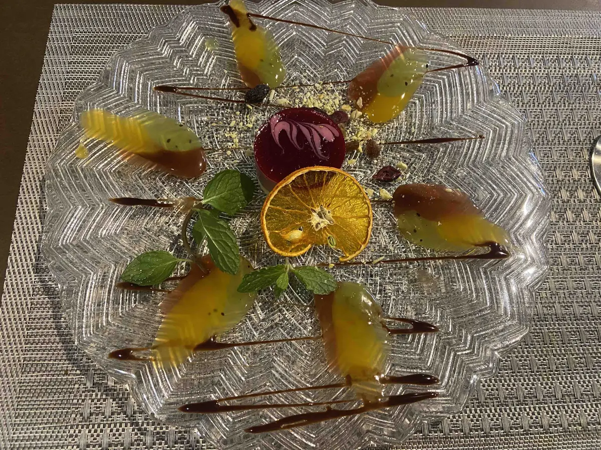 春色ニットでランチの画像_5