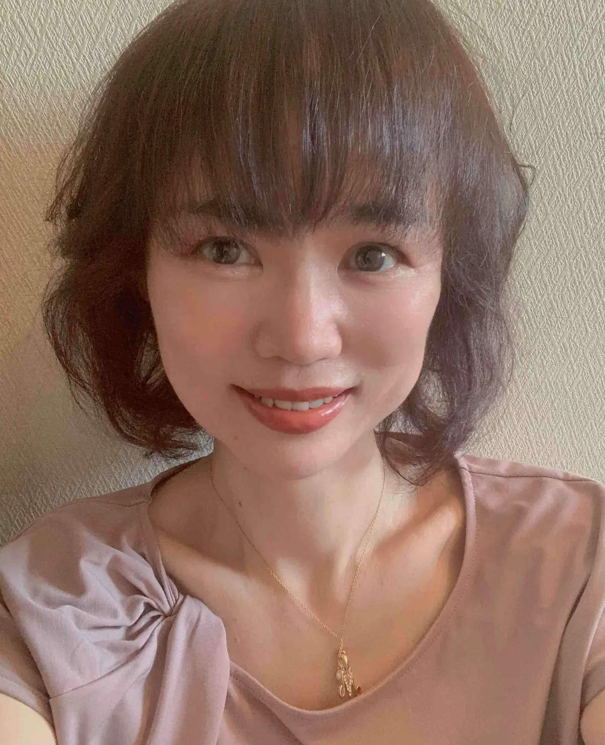 夏のヘアスタイル　頭皮洗浄ケアの画像_1