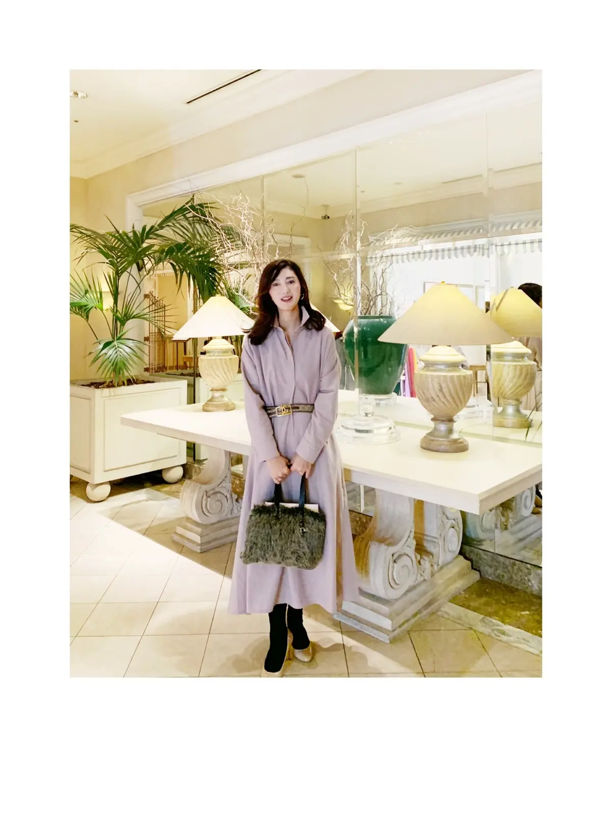 ワンピースでワントーンコーデの画像_4