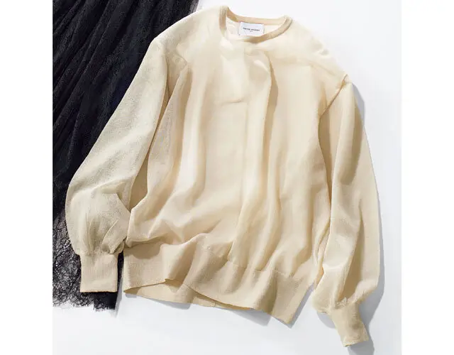 ニット￥15,400／ユナイテッドアローズ 六本木ヒルズ店（ユナイテッドアローズ）