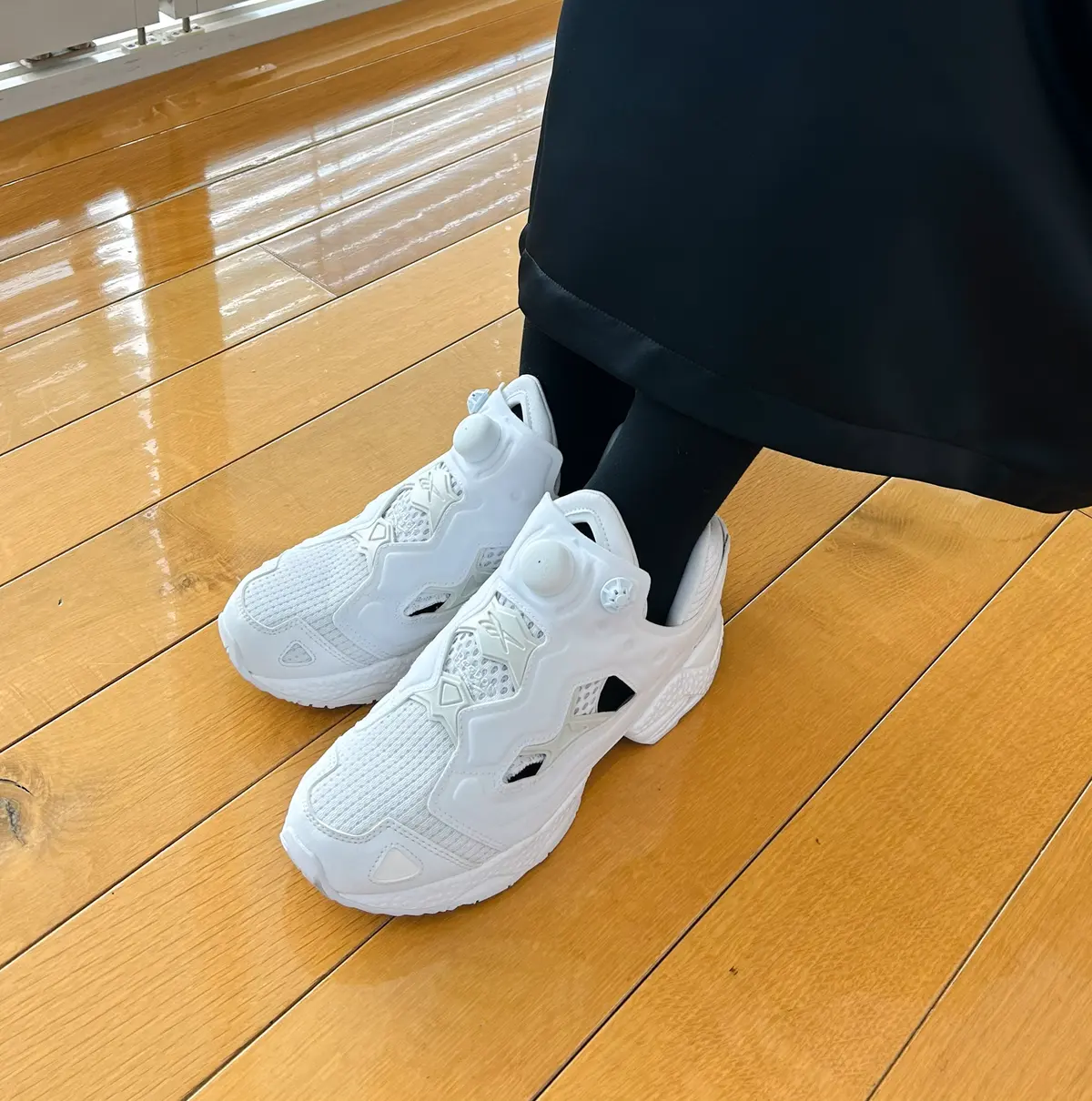 スニーカー リーボック インスタ ポンプフューリー 95 エクラ編集部の愛用スニーカー