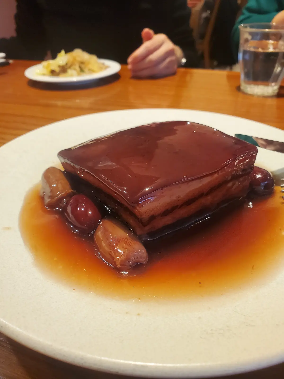 暖かさが戻った休日”軽めの便利なブルゾンの画像_2