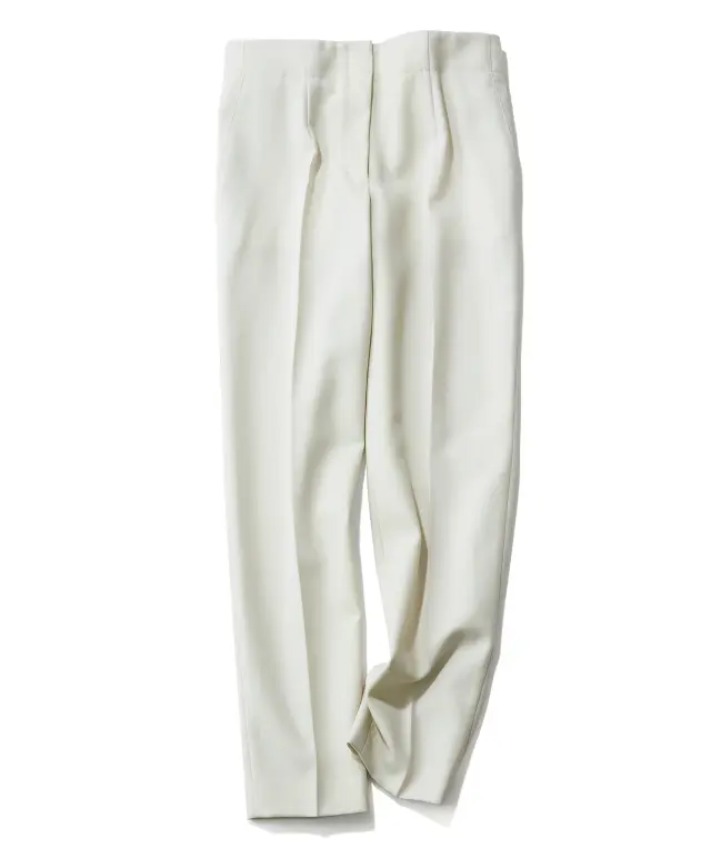 パンツ￥36,300／ebure GINZA SIX店（ebure）