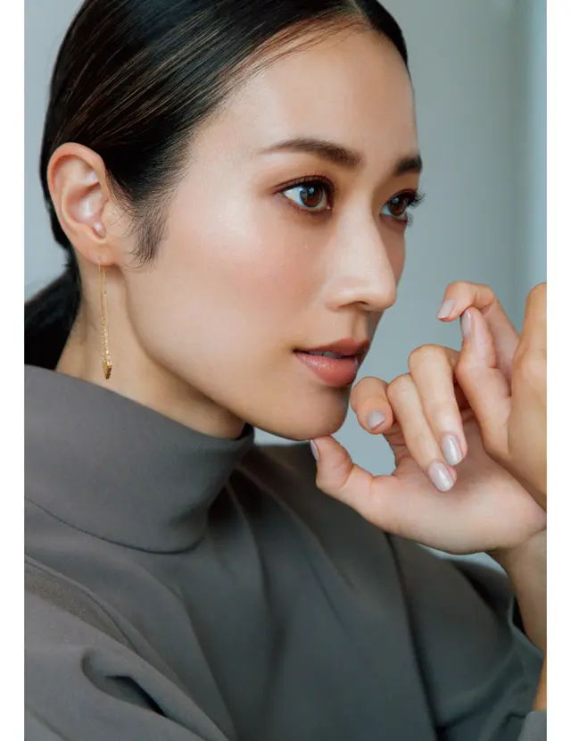 大人ならではの華やかなまなざしが欲しいなら《赤みブラウンパレット》