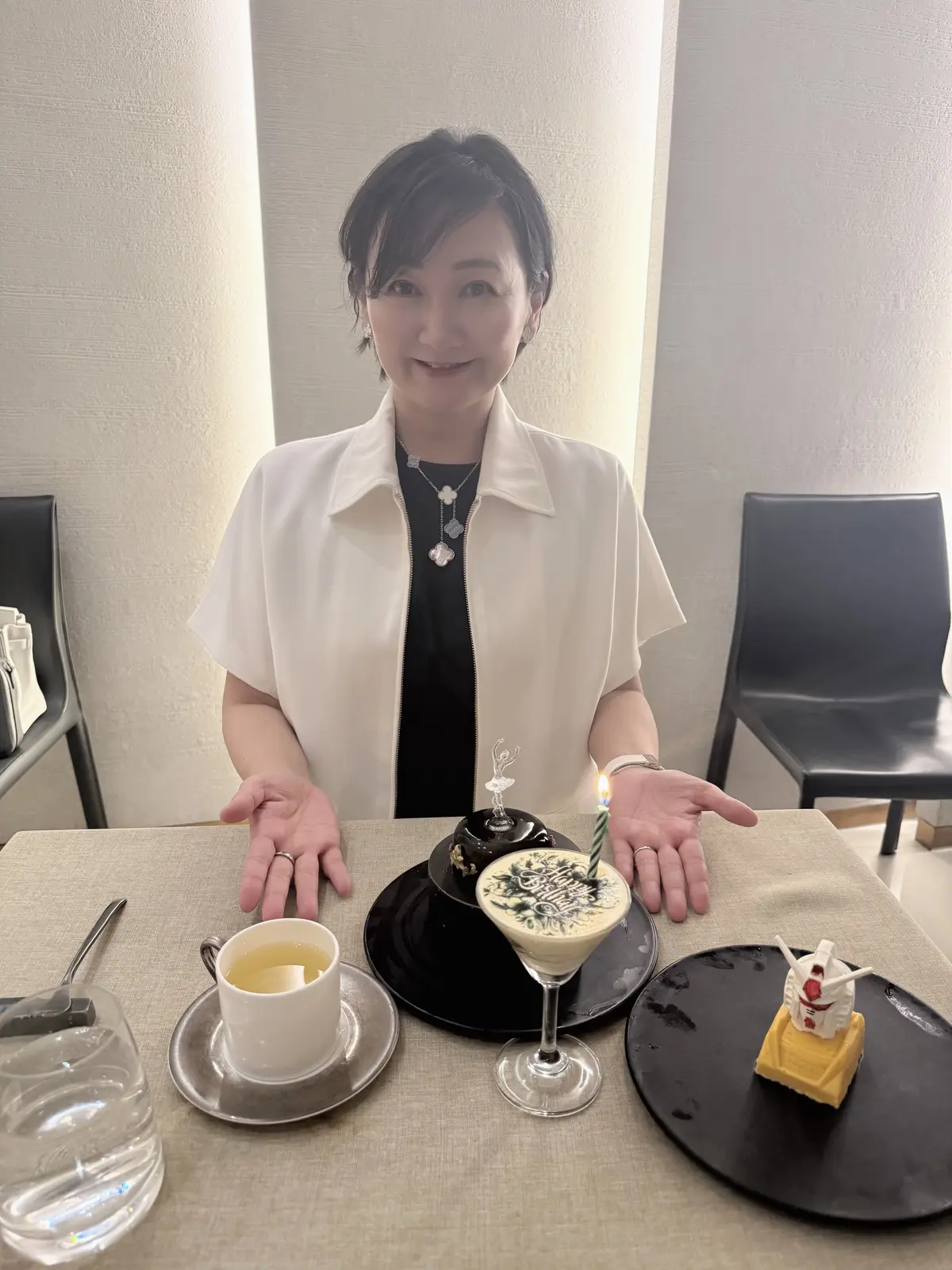 韓国旅行　白と黒のスプーン　CHOI.