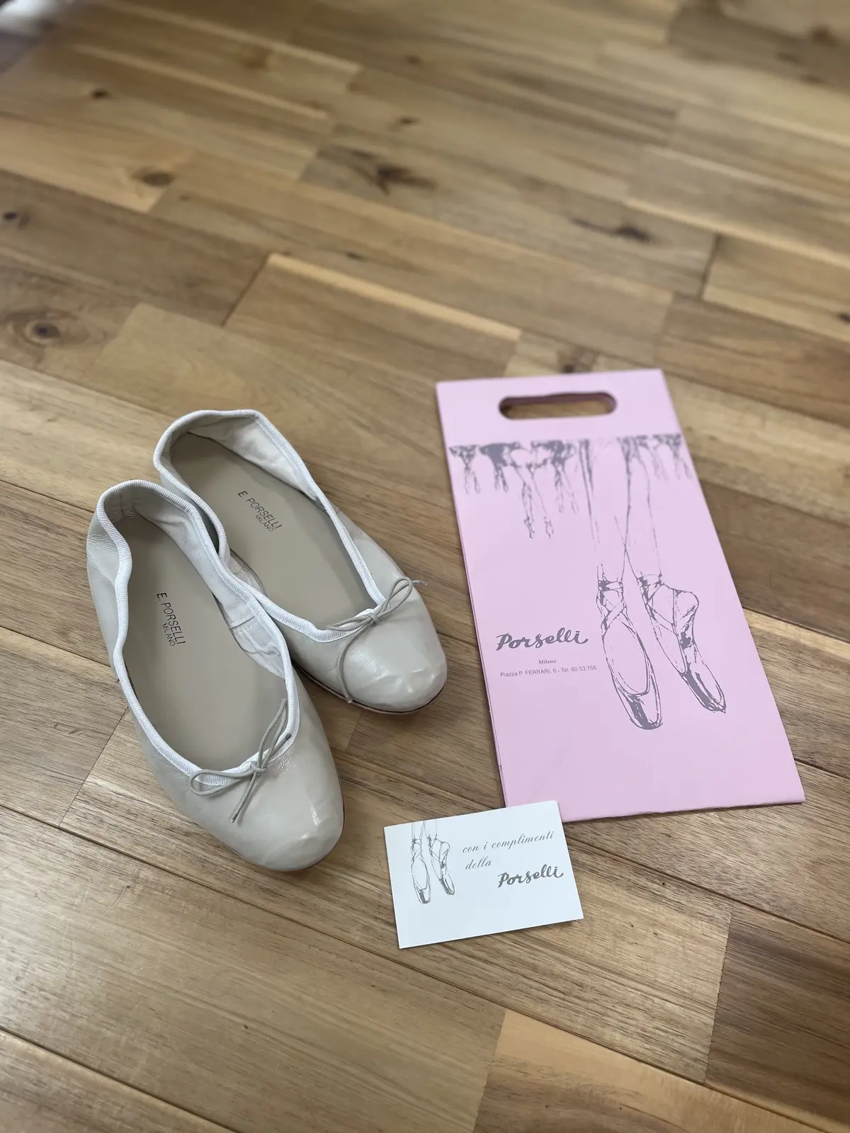 ZARAの絶妙な白タートル✖️バレーシュの画像_2