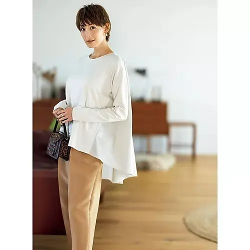 ADAWAS×eclat バックフレアプルオーバー ￥17,600