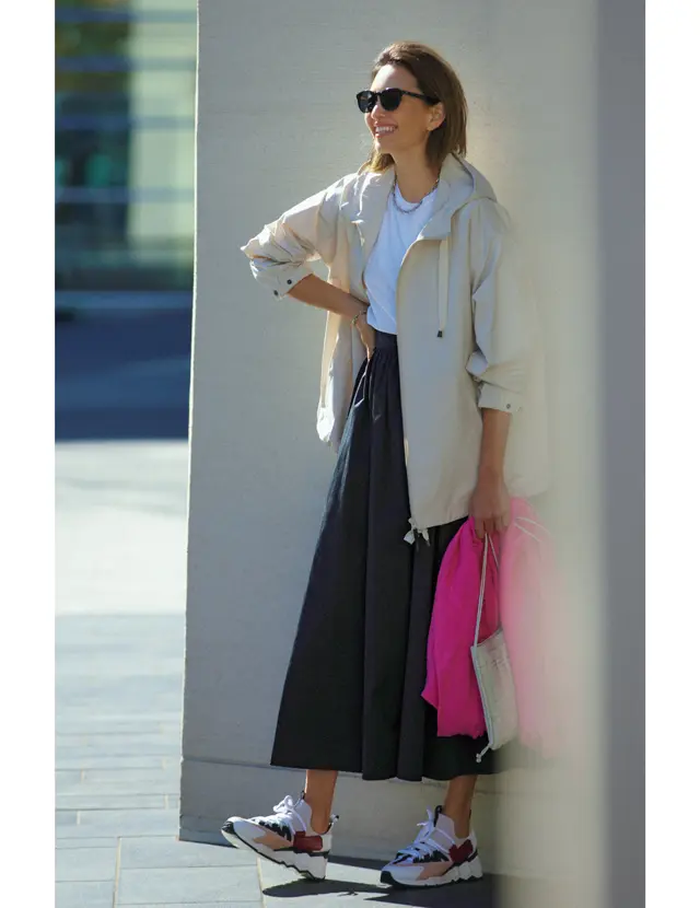 ネイヴのスカートのRINA