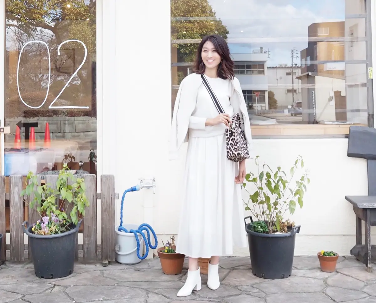 ゆるカジュアル白コーデでパティスリー川島の画像_10