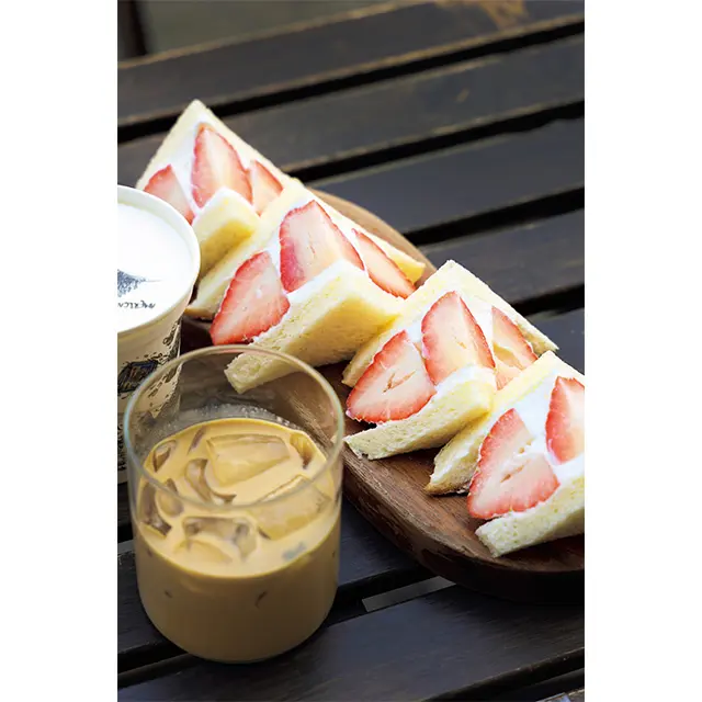 お店のイチ押しメニューは、アイスのホランイラテW5,000。