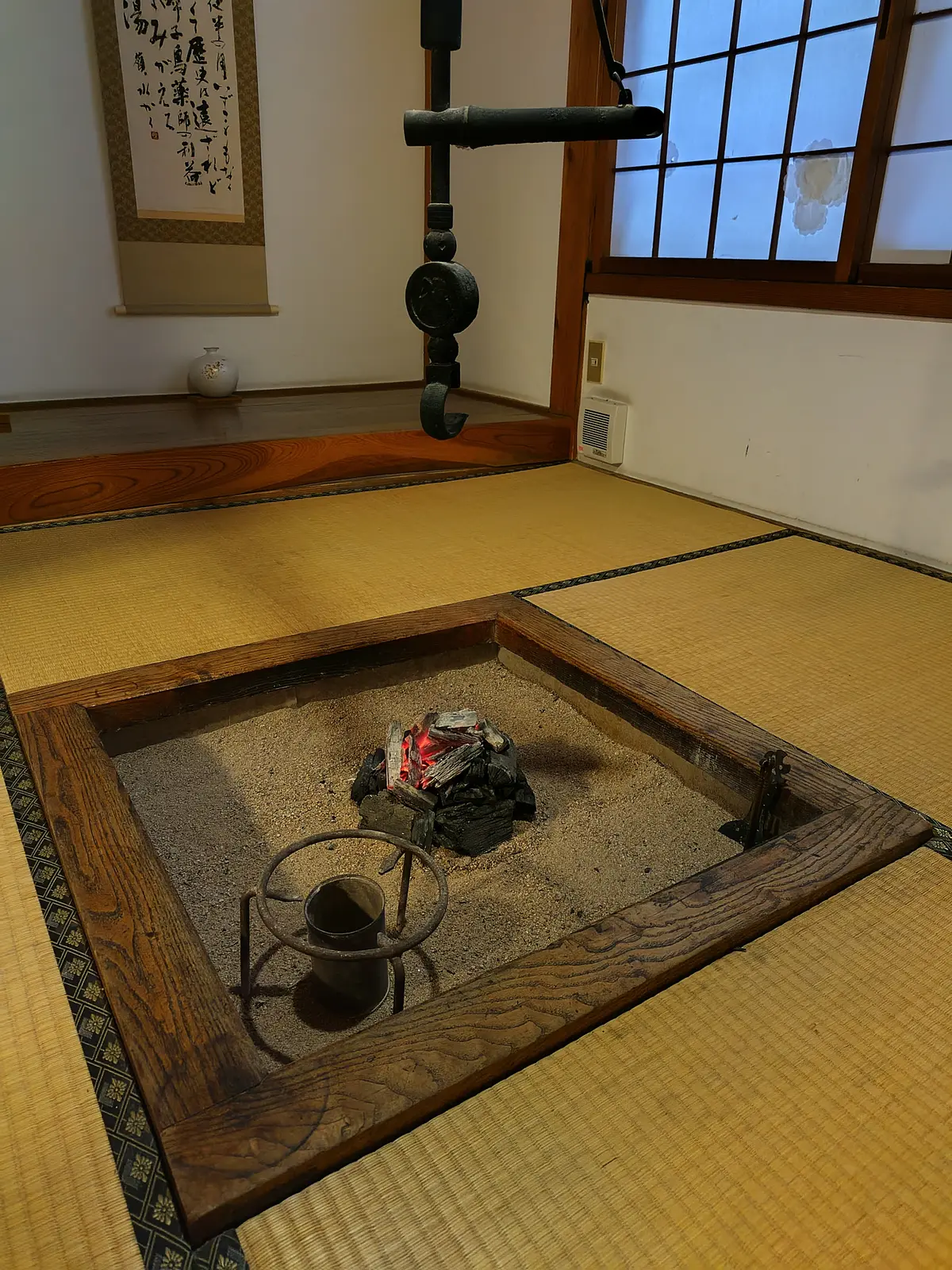 鶴の湯　囲炉裏付きのお部屋