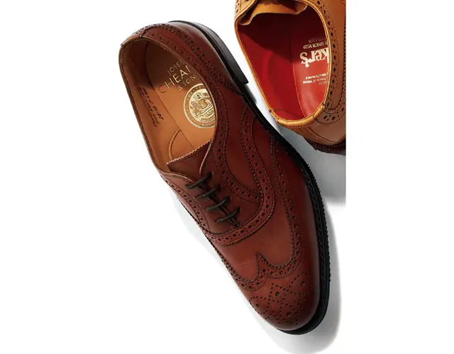 靴￥69,300／ブリティッシュメイド 青山本店（ジョセフ チーニー）