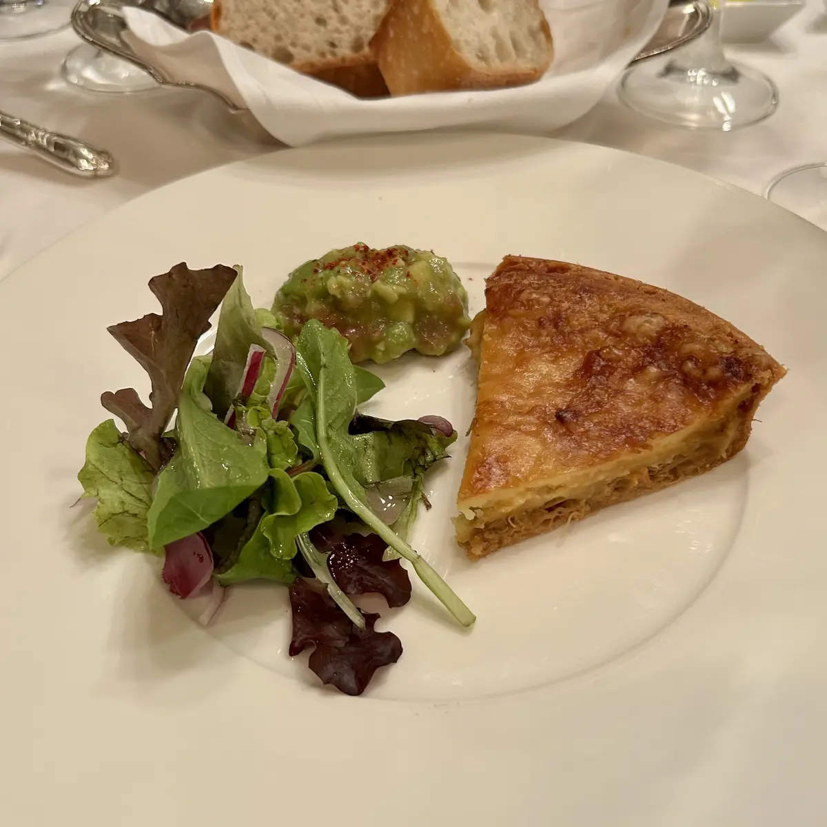 前菜のキッシュ