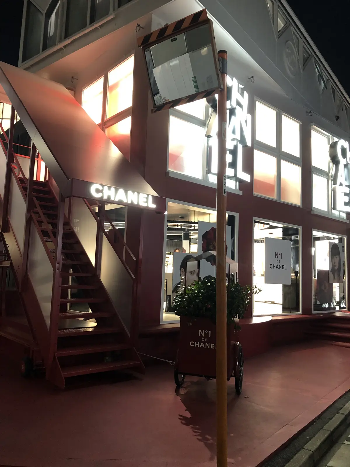 CHANEL BEAUTY HOUSE AT TOKYO（シャネル ビューティ ハウス）