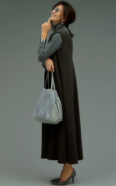 グレー＋カーキでメンズライクなムードに刷新