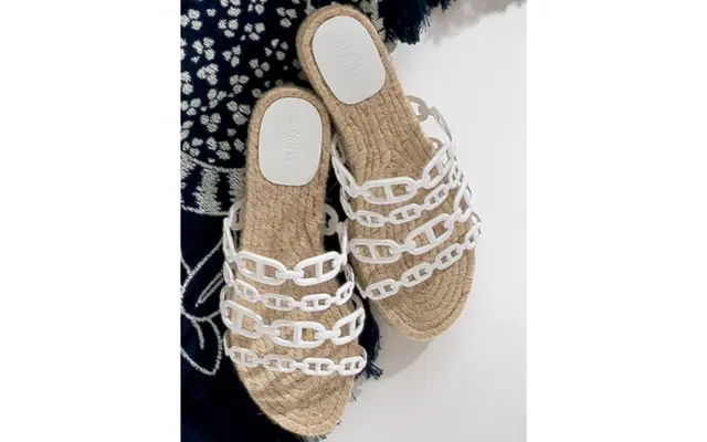 エルメスのサンダル