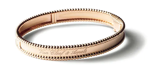 ヴァン クリーフ＆アーペルの「ペルレ シニアチュール ブレスレット」