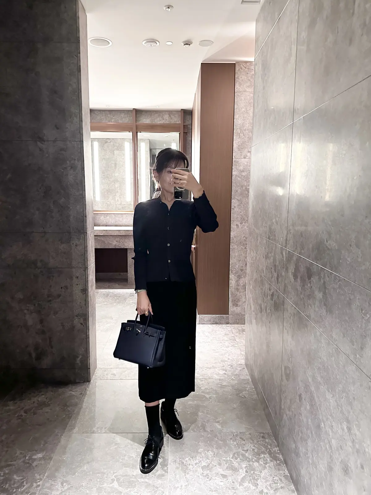 大阪の素敵なホテルのカフェでお茶を楽しみの画像_5