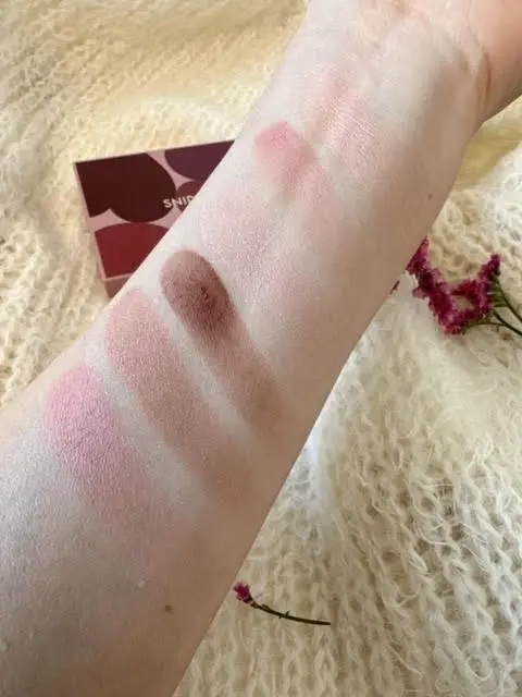 SNIDEL BEAUTY アイデザイナー　EX10 Valentine Wishes