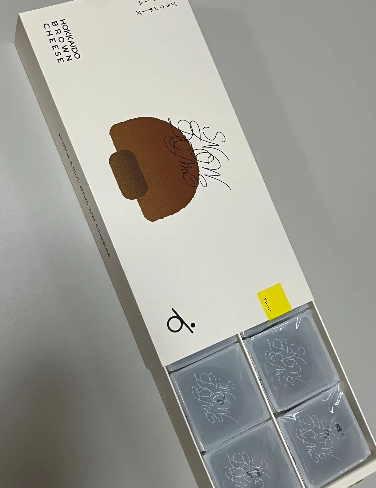 SNOW DOME　　　HOKKAIDO　BROWN　CHEESE　　バターのいとこ　GOODNEWS