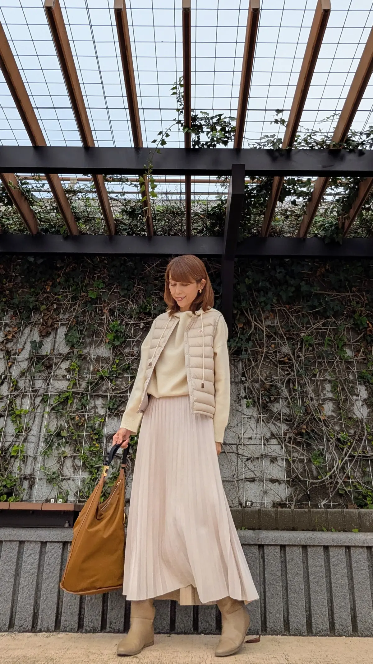 ホワイトコーデホワイトコーデ　ZARAコーデ