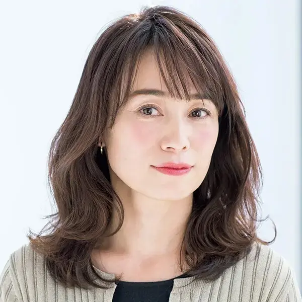 前髪を変えて若見え！50代におすすめの「前髪あり・なし」ヘアスタイル・髪型カタログ【ショート・ボブ・ミディアム・ロングヘア別】
