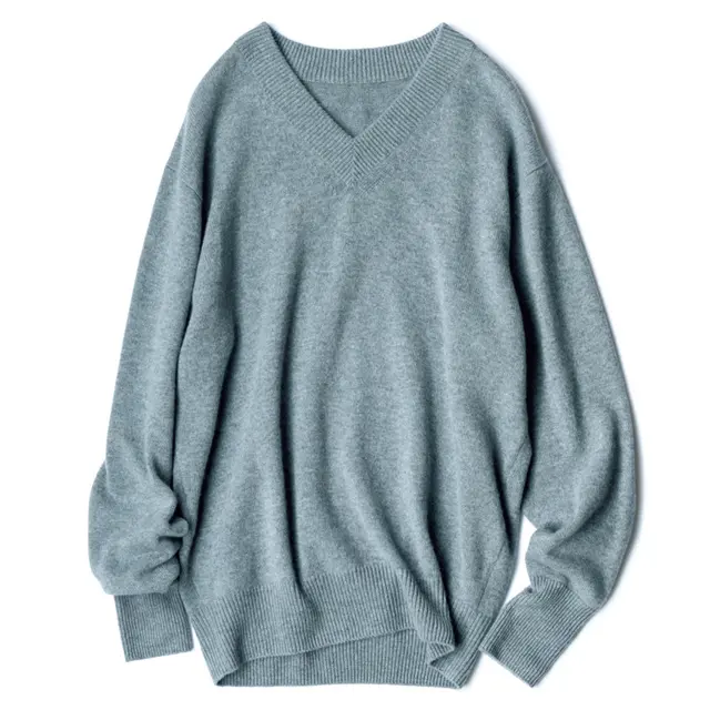 Vネックニット　質カシミヤの自然なツヤも上品