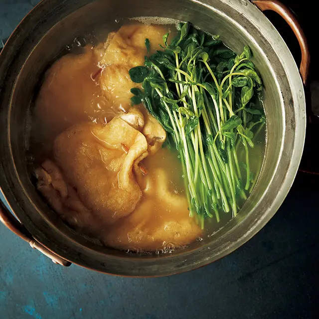餅入り油揚げと豆苗の鍋