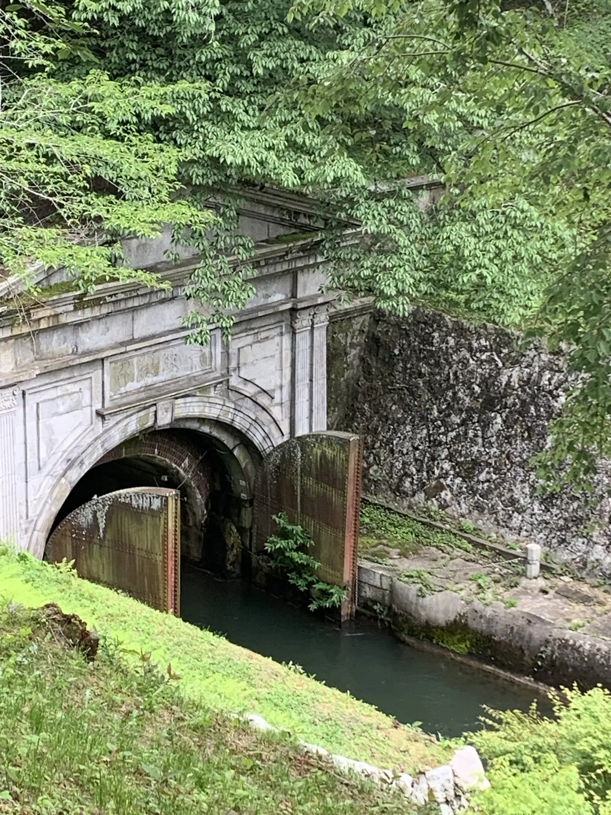 琵琶湖疎水の水門