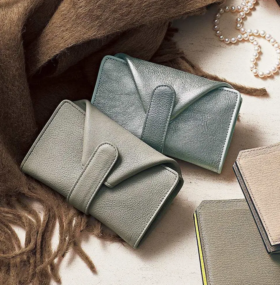 HIROKO HAYASHI×éclat マルチ財布「MINIMO」