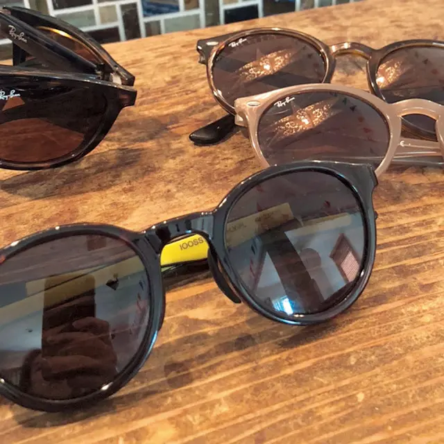 ゴルフ用に買った「アイヴォル」 などのサングラスを ふだん使いにも！（Akiakiさん）