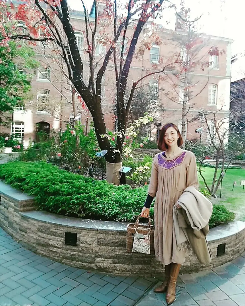 刺繍ワンピースでクラシカルに美術館へ。の画像_1