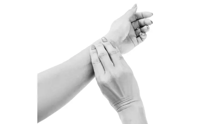 心拍数（脈拍数）は手首の動脈に