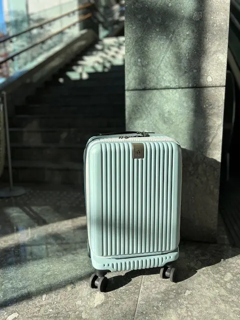 G1990 JOURNEYのスーツケース