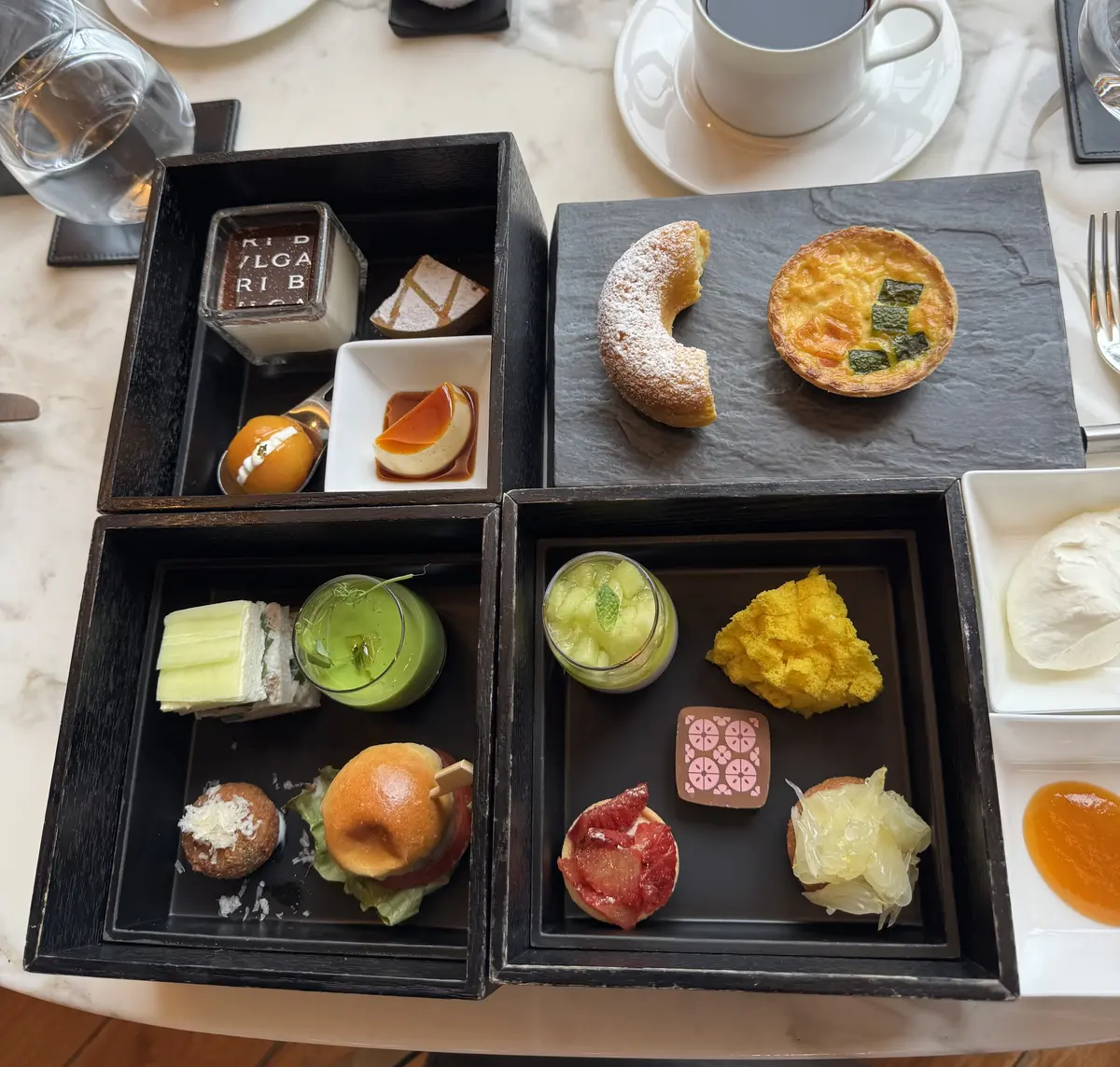 アフタヌーンティー