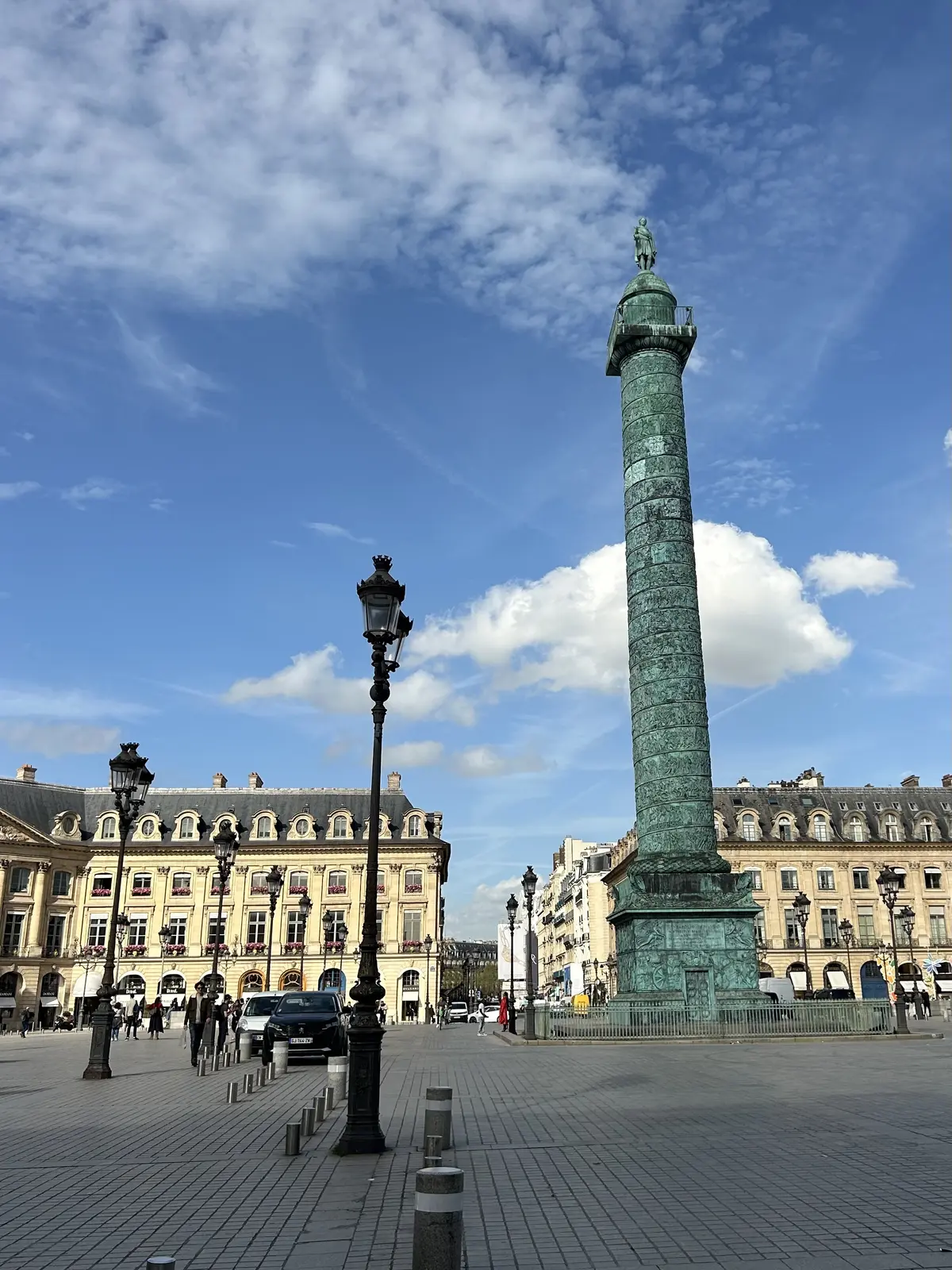 パリ　ヴァンドール広場