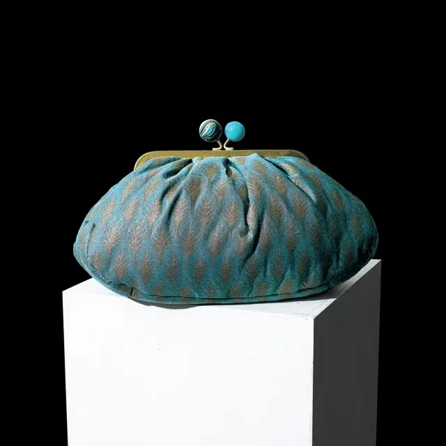 ウィークエンド マックスマーラの がま口バッグ「パスティチーノ」