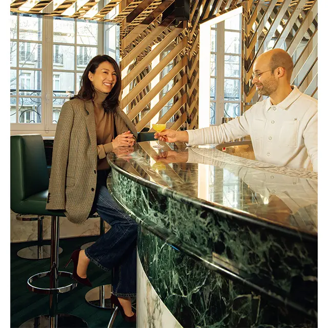 1階はドラッグストアをイメージした内装。 