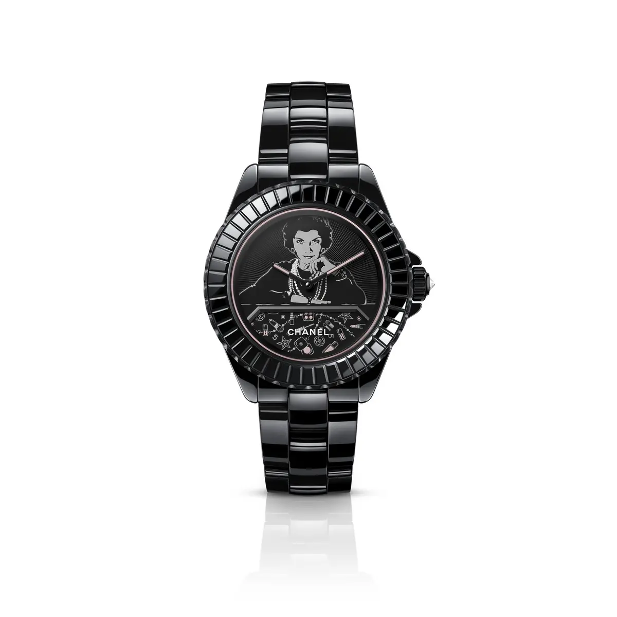 シャネル「マドモアゼル J12 BLUSH キャリバー 12.1」